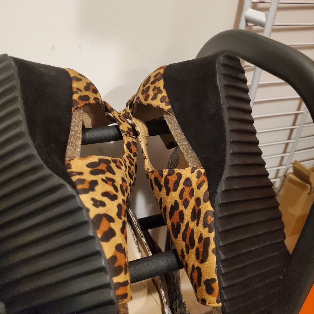 Shoes - Picture 2 of 2